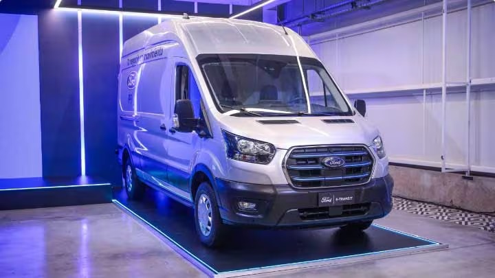 imgi 32 image.imgs .full .high